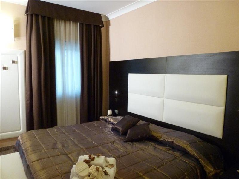 Eh Rome Airport Euro House Hotels Fiumicino Zewnętrze zdjęcie