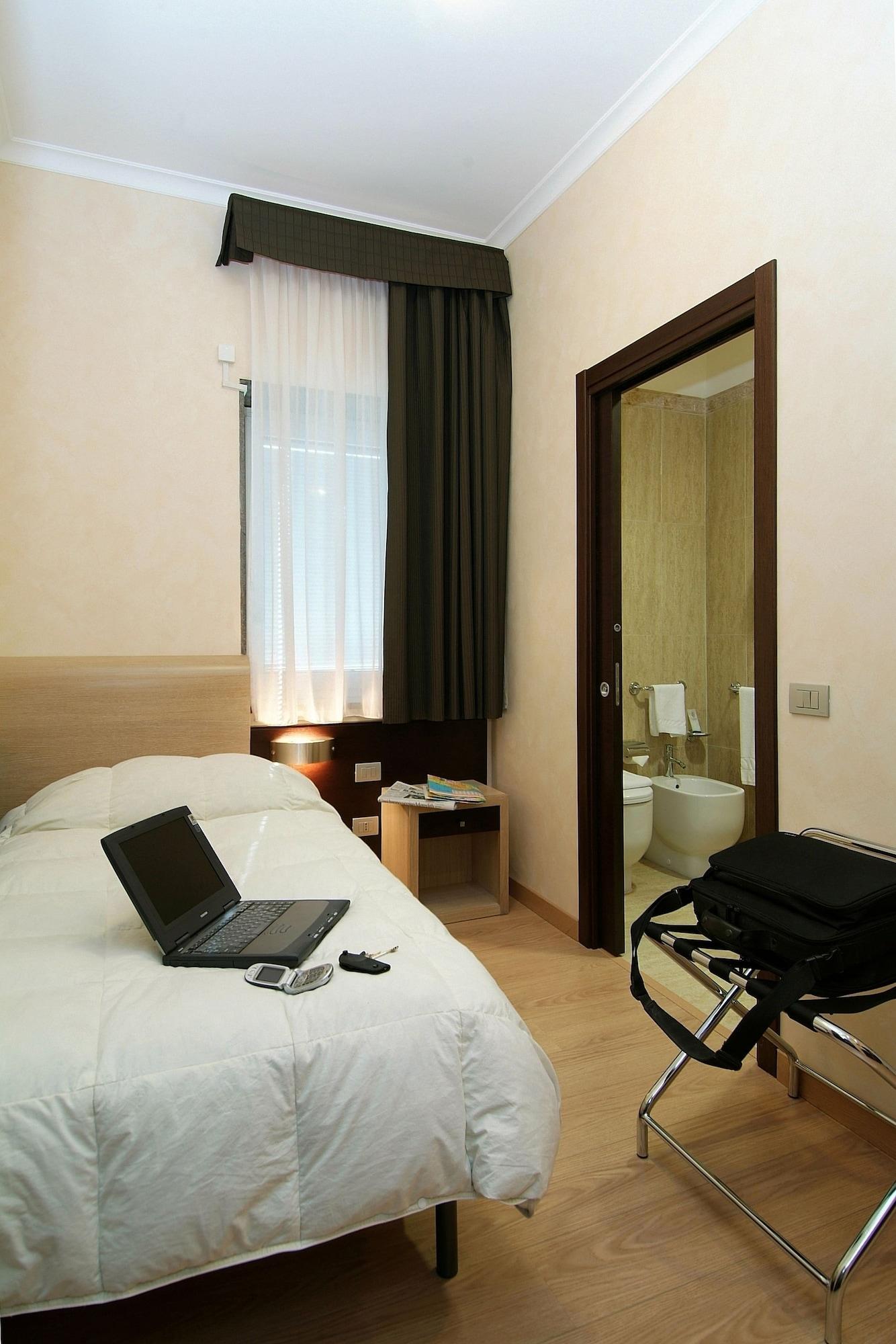 Eh Rome Airport Euro House Hotels Fiumicino Zewnętrze zdjęcie