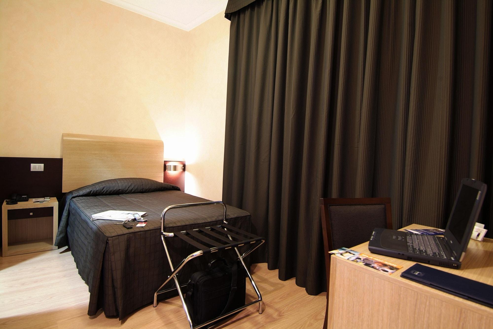 Eh Rome Airport Euro House Hotels Fiumicino Zewnętrze zdjęcie