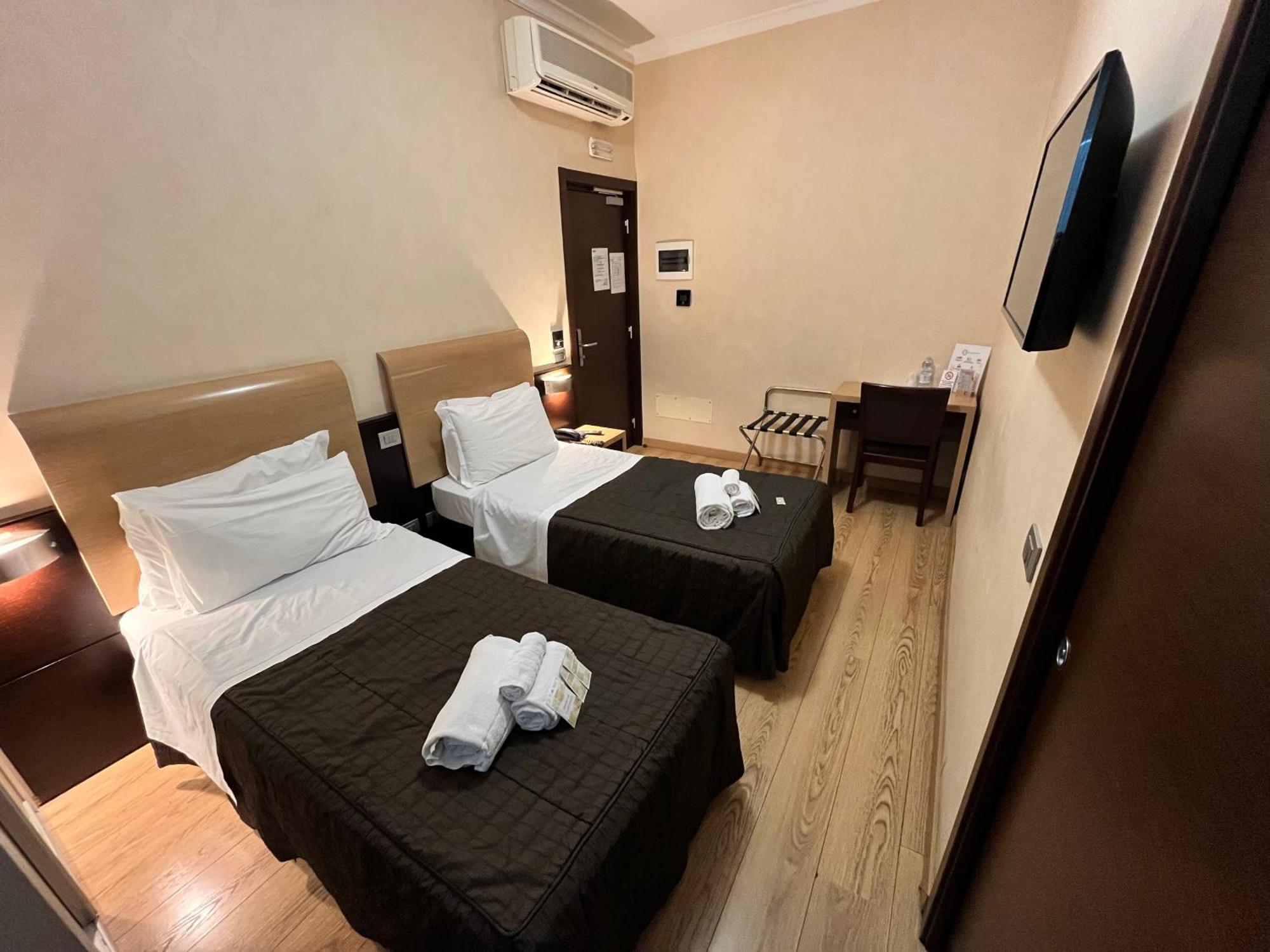 Eh Rome Airport Euro House Hotels Fiumicino Zewnętrze zdjęcie