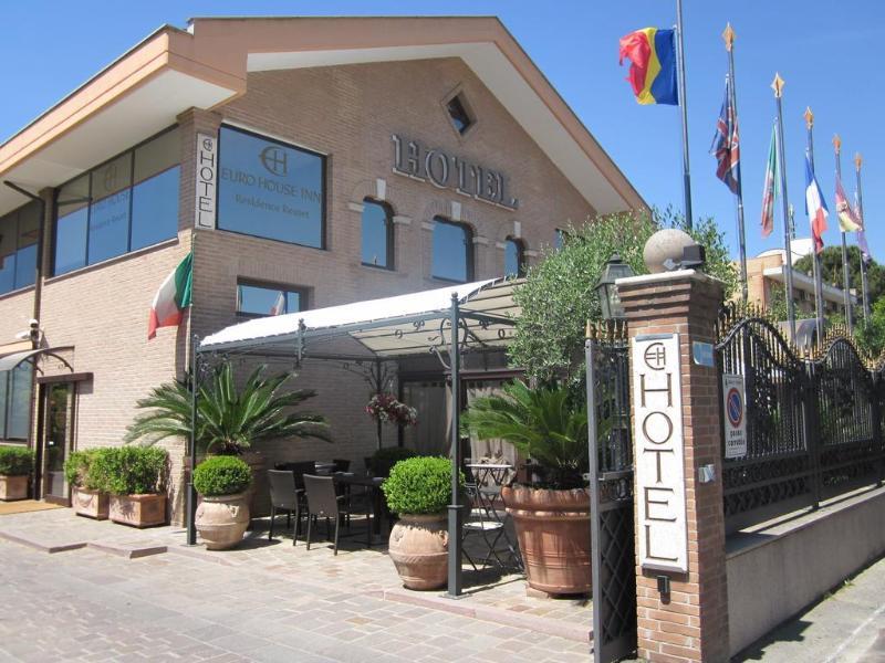 Eh Rome Airport Euro House Hotels Fiumicino Zewnętrze zdjęcie