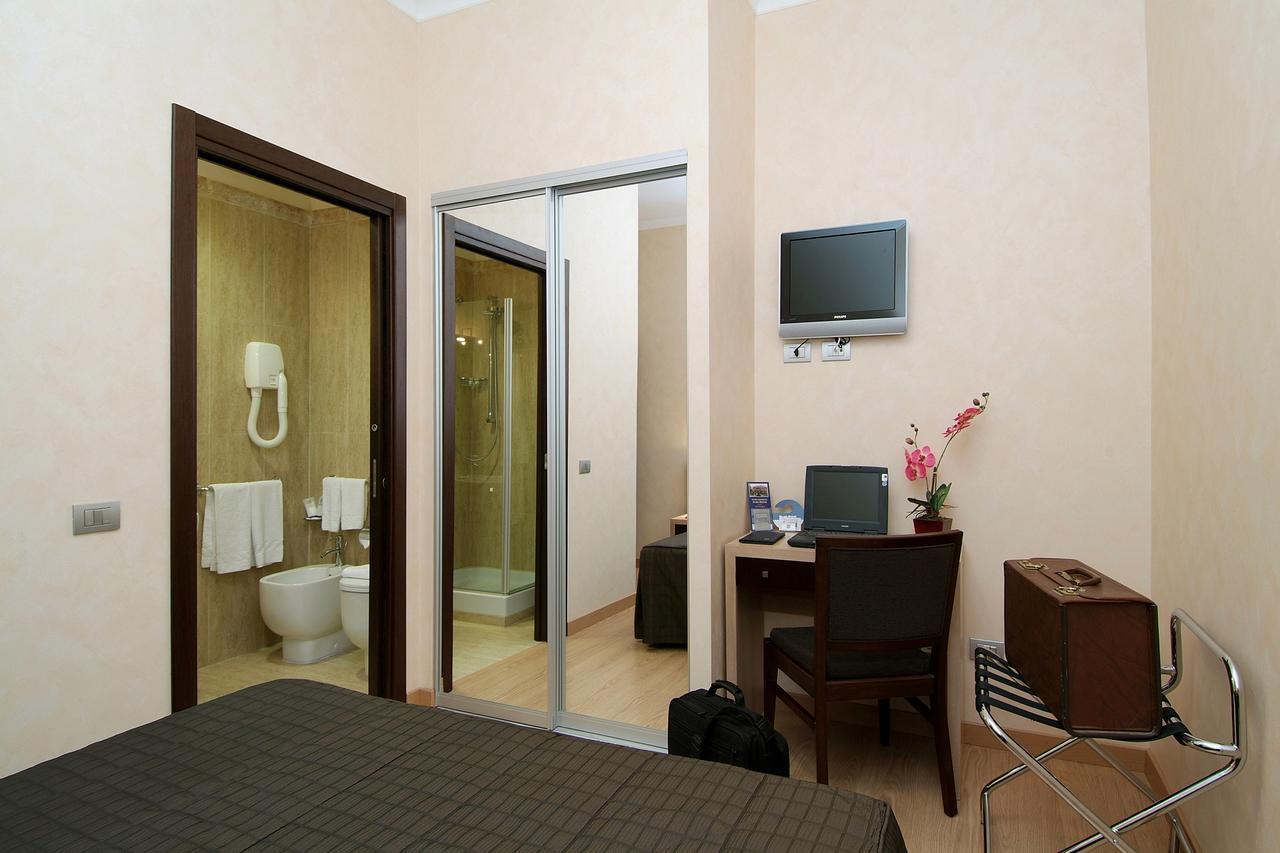 Eh Rome Airport Euro House Hotels Fiumicino Zewnętrze zdjęcie