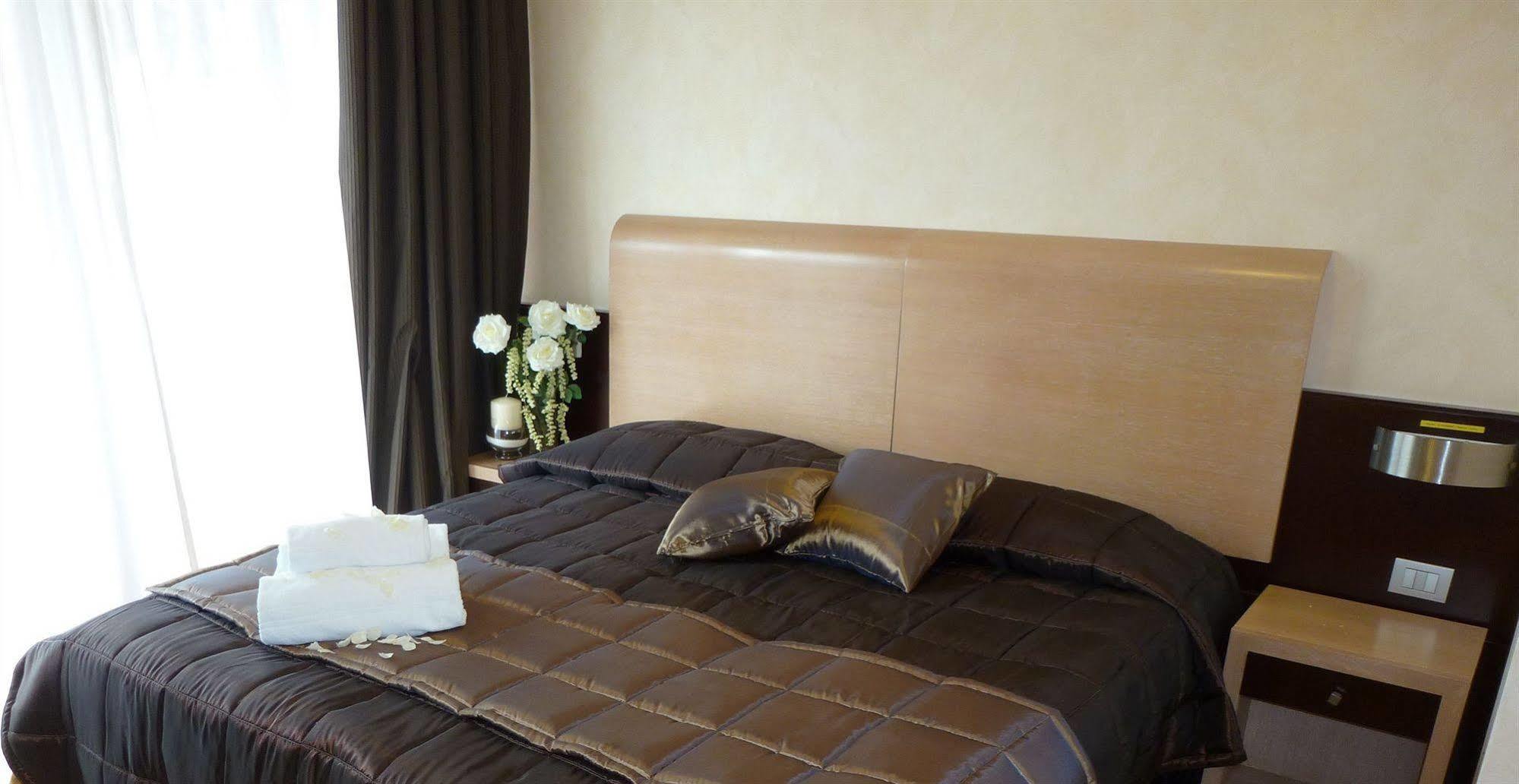 Eh Rome Airport Euro House Hotels Fiumicino Zewnętrze zdjęcie